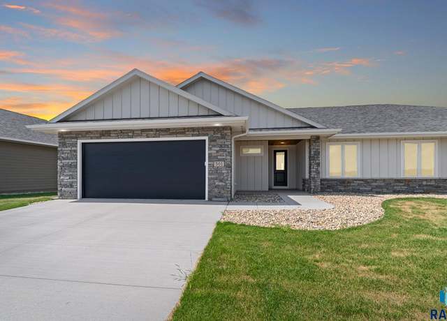 Property at 501 N Wildcat Dr, Sioux Falls, SD 57110, 2 beds, 2 baths