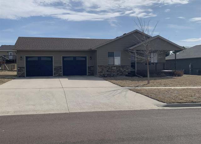 Property at 1004 Powderhorn Rd, Dell Rapids, SD 57022, 2 beds, 2 baths