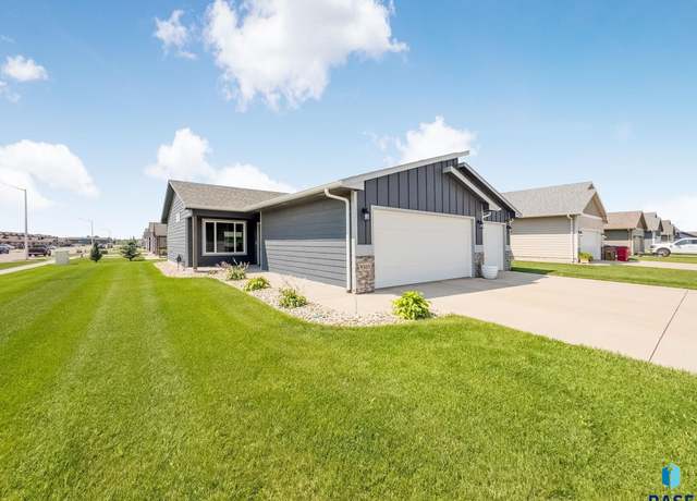 Property at 9301 W Colton St, Sioux Falls, SD 57106, 2 beds, 2 baths