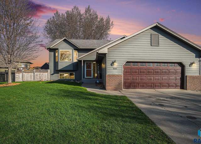 Property at 3241 S Serenity Trl, Sioux Falls, SD 57103-6577, 3 beds, 2 baths