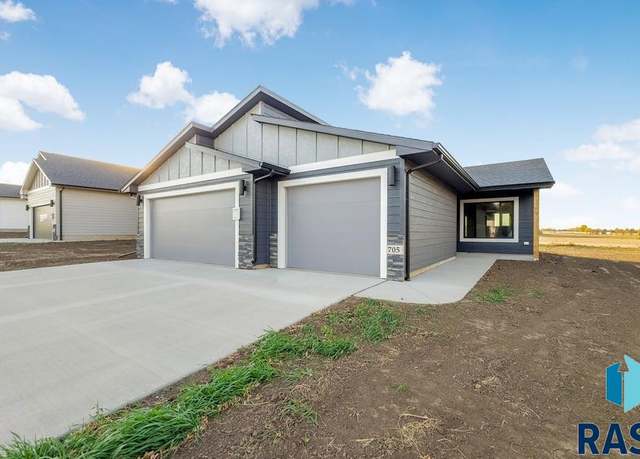 Property at 705 Sarah C St, Garretson, SD 57030, 2 beds, 2 baths