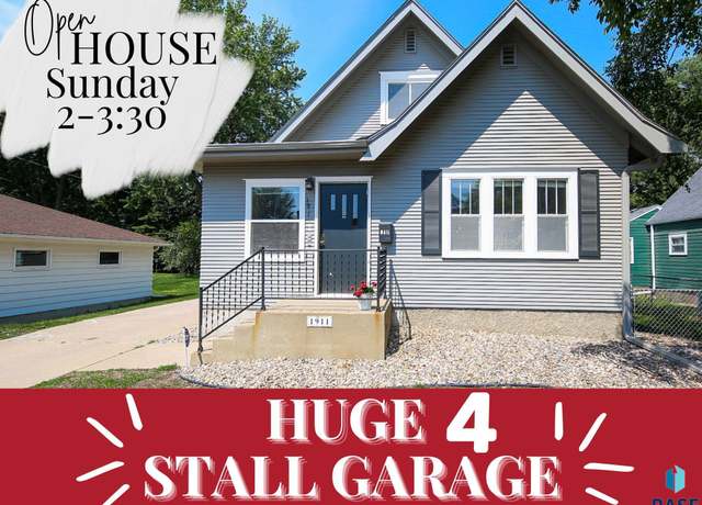 Property at 1911 S Prairie Ave, Sioux Falls, SD 57105, 5 beds, 3 baths