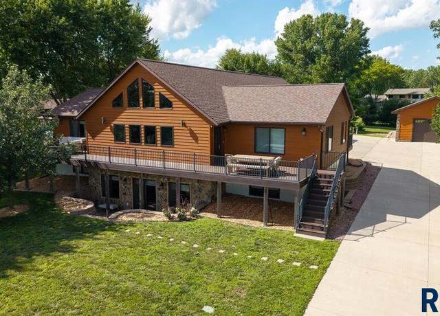 Property at 47644 Up Creek Rd, Sioux Falls, SD 57104-6515, 7 beds, 5 baths