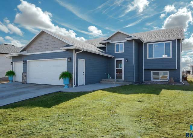 Property at 109 Patricia St, Harrisburg, SD 57032, 4 beds, 3 baths