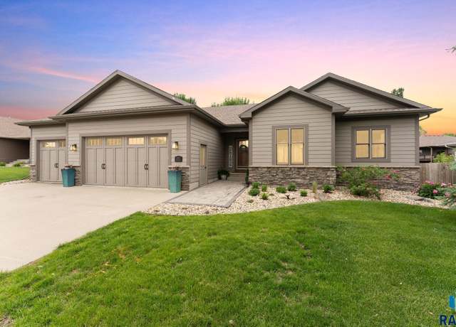 Property at 1325 W Whitechurch Ln, Sioux Falls, SD 57108, 4 beds, 3 baths