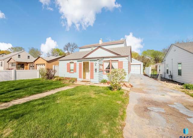 Property at 1904 S Covell Ave, Sioux Falls, SD 57105-2615, 3 beds, 1 bath