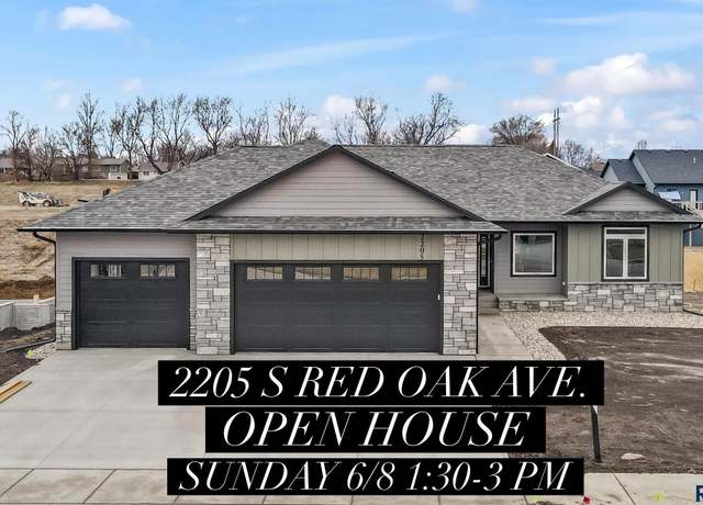 Property at 2205 S Red Oak Ave, Sioux Falls, SD 57110, 6 beds, 3.5 baths