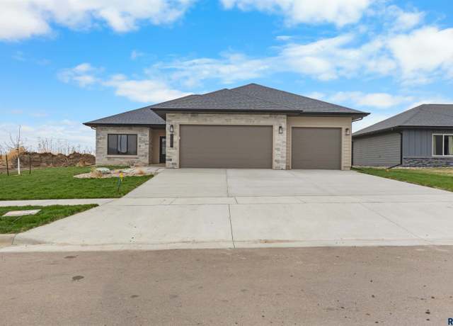 Property at 7309 E Shadow Pine Cir, Sioux Falls, SD 57110, 3 beds, 2 baths