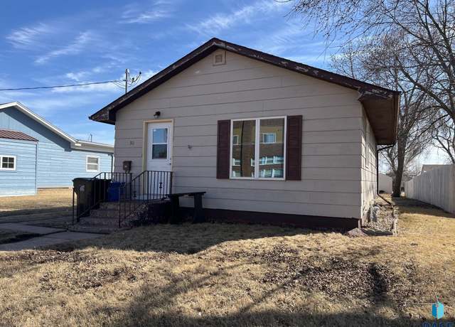 Property at 311 W Vermont Ave, Salem, SD 57058, 1 bed, 1 bath