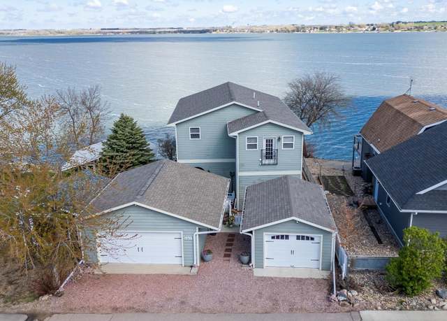 Property at 5361 S Shore Dr, Chester, SD 57016, 5 beds, 4 baths