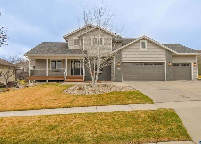 Property at 1424 W Waterstone Dr, Sioux Falls, SD 57108, 6 beds, 3.5 baths