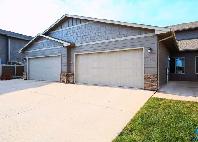 Property at 7225 S Bridger Pl, Sioux Falls, SD 57108, 3 beds, 2 baths