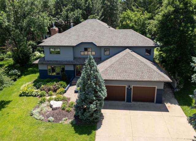 Property at 3132 W Spruceleigh Ln, Sioux Falls, SD 57105, 5 beds, 4.5 baths