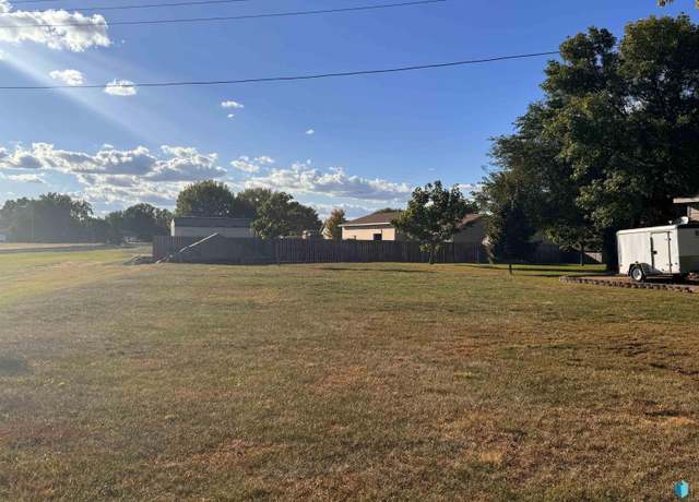 Property at Court Ave, Lennox, SD 57039