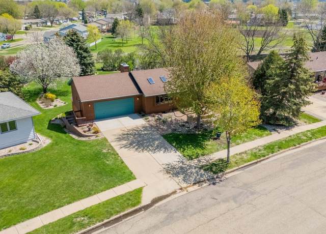 Property at 5728 W Coughran Ct, Sioux Falls, SD 57106-0444, 3 beds, 2 baths