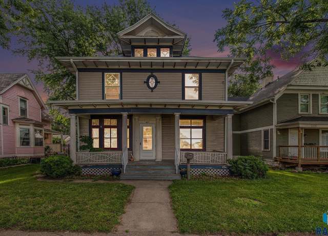 Property at 218 S Summit Ave, Sioux Falls, SD 57104, 4 beds, 1 bath