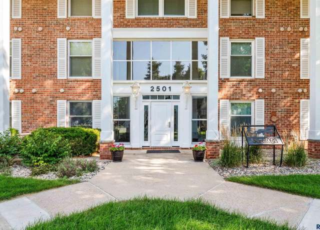 Property at 2501 S Kiwanis Ave #301, Sioux Falls, SD 57105, 2 beds, 2 baths