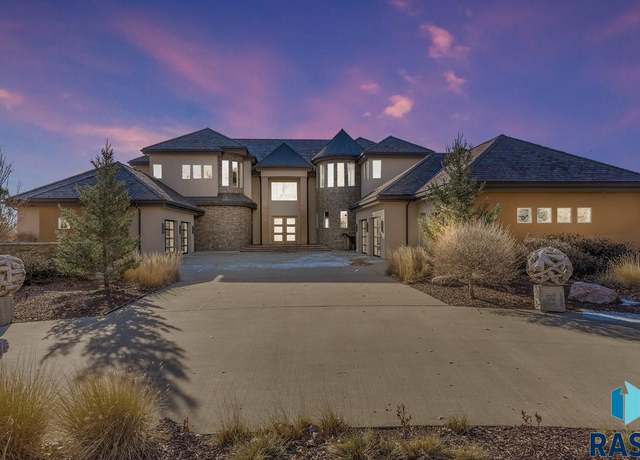 Property at 500 Bay Hill Cir, Dakota Dunes, SD 57049, 4 beds, 5.5 baths
