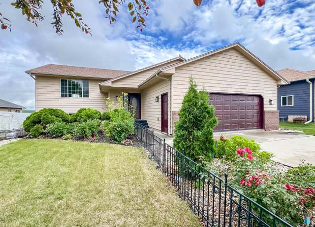 Property at 6620 N Angel Ave, Sioux Falls, SD 57104, 3 beds, 2 baths