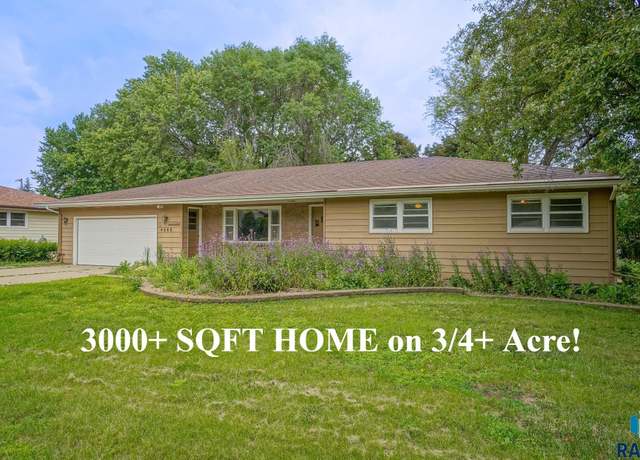 Property at 4608 E 21st St, Sioux Falls, SD 57110, 4 beds, 2 baths