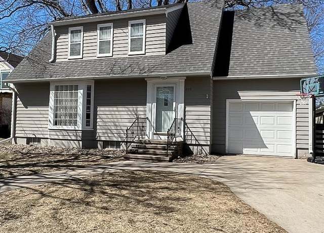 Property at 209 NE Park St, Luverne, MN 56156, 3 beds, 1.5 baths