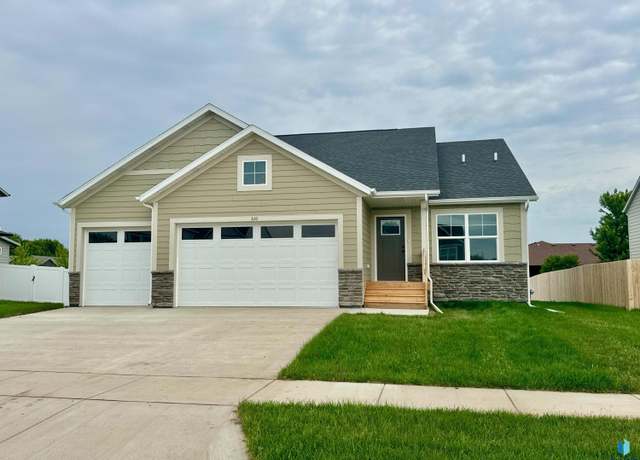 Property at 510 Hillside St, Harrisburg, SD 57032, 5 beds, 3 baths