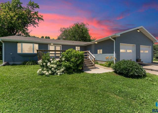 Property at 25935 450th Ave, Montrose, SD 57048, 2 beds, 2 baths