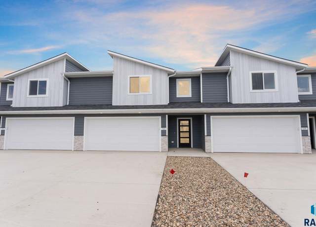 Property at 540 Harper Cir, Harrisburg, SD 57032, 3 beds, 2.5 baths