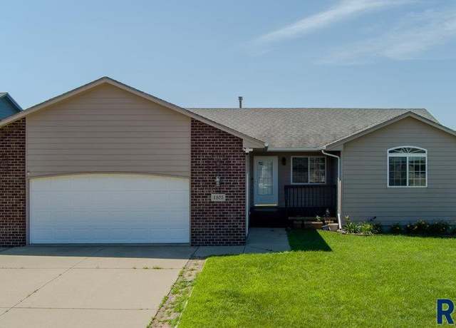 Property at 4305 W Kathleen St, Sioux Falls, SD 57107, 3 beds, 3 baths