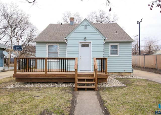 Property at 308 S Lyndale Ave, Sioux Falls, SD 57104, 3 beds, 1 bath