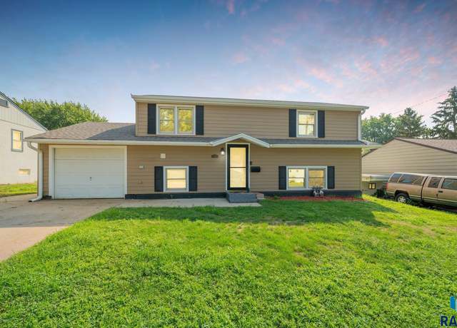 Photo of 1316 S Annway Dr, Sioux Falls, SD 57103