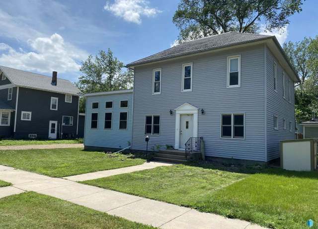 Property at 615 N Lee Ave, Madison, SD 57042, 6 beds, 2 baths