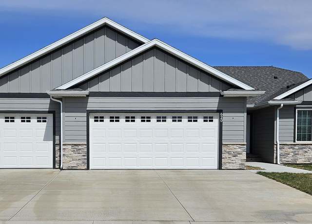 Property at 620 Prairieside Trl, Harrisburg, SD 57032, 2 beds, 2 baths