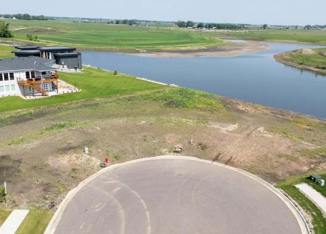 Property at 2725 N Pickerel Cir, Tea, SD 57064