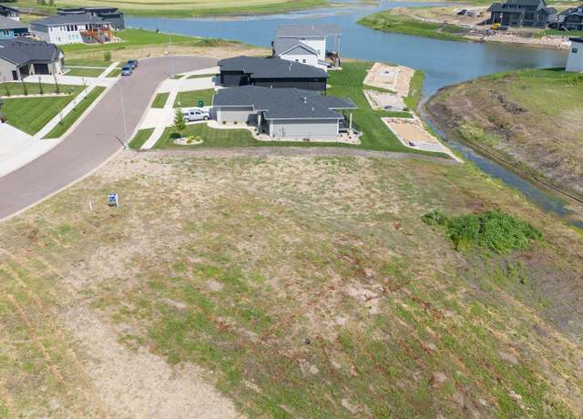 Property at 2700 N Pickerel Cir, Tea, SD 57064