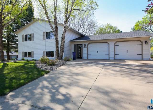 Property at 6001 W 32nd St, Sioux Falls, SD 57106, 4 beds, 2 baths