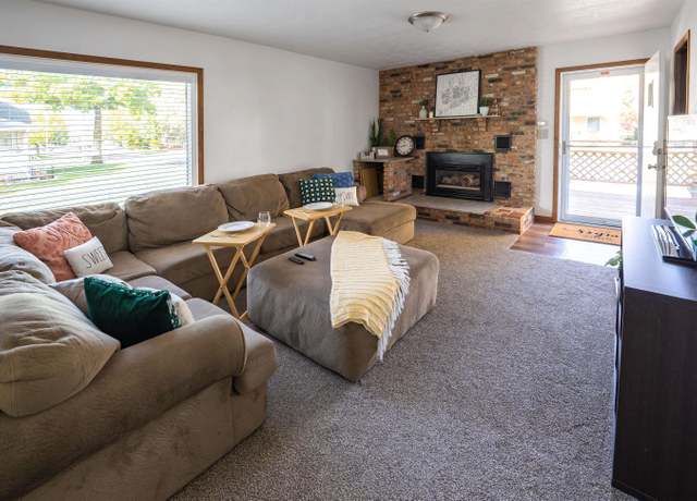 Property at 1309 E 5th St, Sioux Falls, SD 57103, 3 beds, 2 baths
