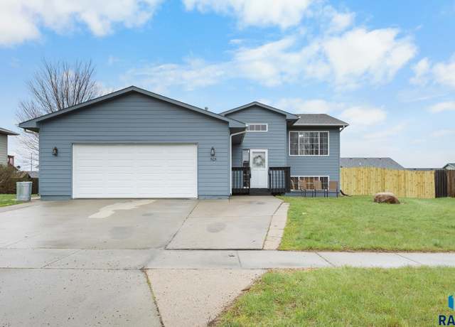 Property at 505 S Tessa Ave, Hartford, SD 57033, 4 beds, 2 baths