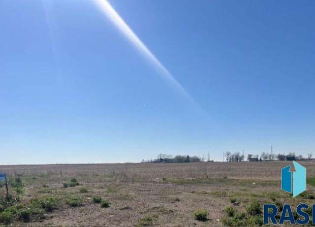 Property at 705 W Opal Ln, Hartford, SD 57033