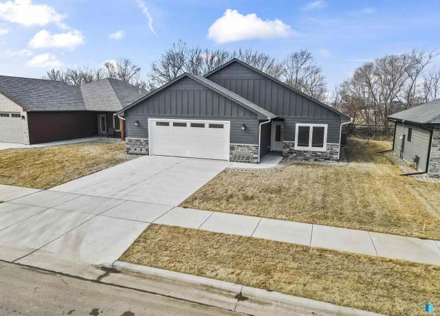 Property at 169 Thelma Ave, Harrisburg, SD 57032, 3 beds, 2 baths