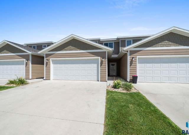 Property at 1241 N Marion Rd #3, Sioux Falls, SD 57107, 3 beds, 2.5 baths