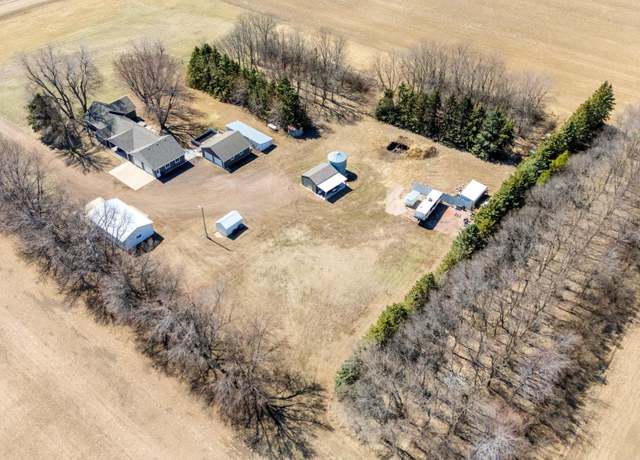 Property at 47748 255th St, Garretson, SD 57030, 4 beds, 3.5 baths