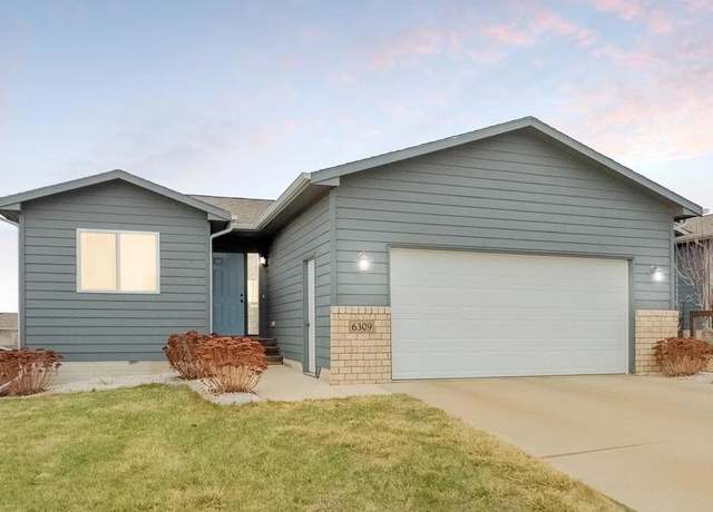 Property at 6309 N Seubert Ave, Sioux Falls, SD 57104, 2 beds, 2 baths