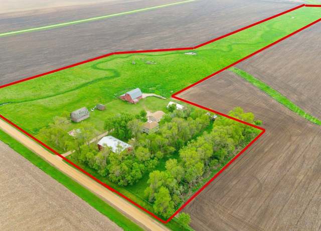 Property at 176 241st St, Jasper, MN 56144, 5 beds, 2 baths