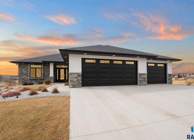 Property at 8501 E Torchwood Pl, Sioux Falls, SD 57110, 3 beds, 3 baths