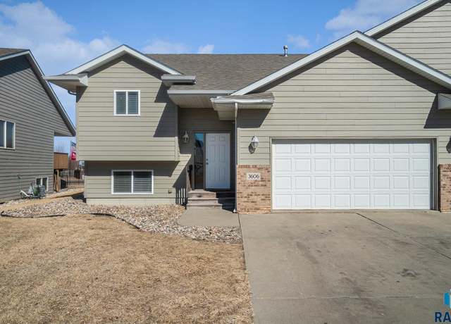 Property at 3606 W Hughes Pl, Sioux Falls, SD 57108, 4 beds, 3 baths