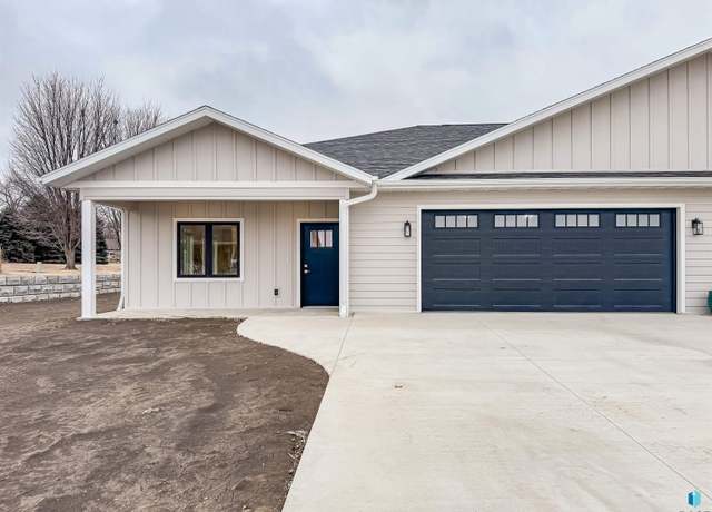 Property at 303 Rebecca Ln, Inwood, IA 51240, 2 beds, 2 baths