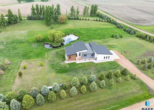 Property at 48503 256th St, Garretson, SD 57030, 5 beds, 3 baths
