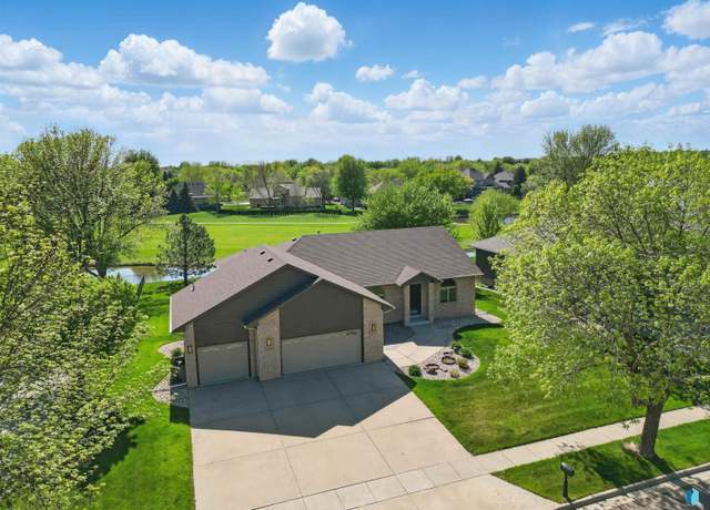 Property at 5709 S Tomar Rd, Sioux Falls, SD 57108, 4 beds, 3 baths