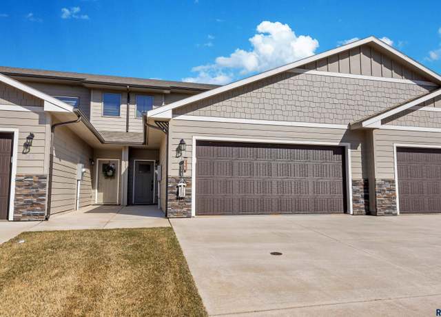 Property at 3614 E Siasconset Pl, Sioux Falls, SD 57108, 3 beds, 2.5 baths